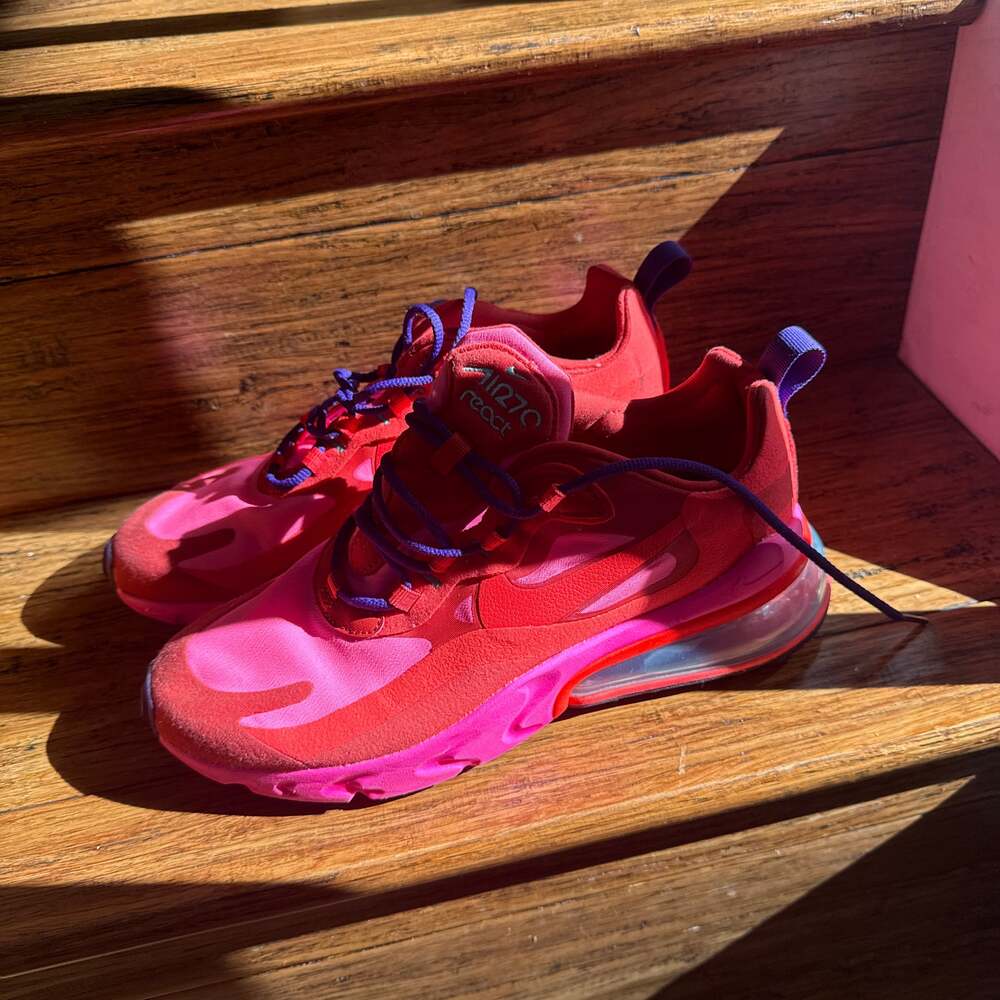 Nike Air Max 270 React 'Mystic Red Pink Blast'